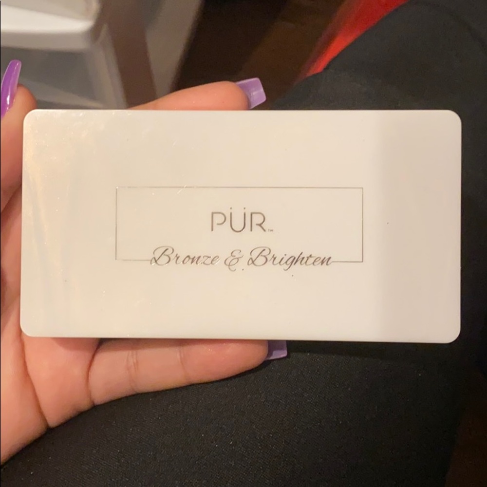 Pür bronze and brighten